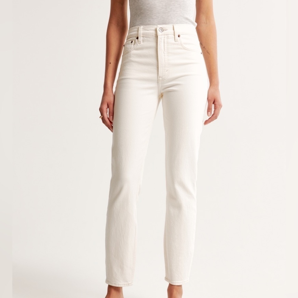 Abercrombie & Fitch Cream ultra High Rise 90s white Jeans - Picture 2 of 10